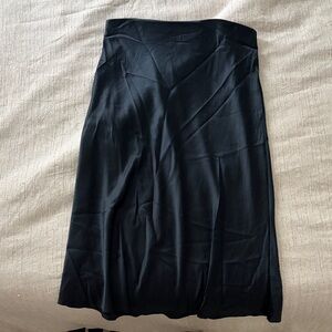 Quince Midi Silk Skirt - black